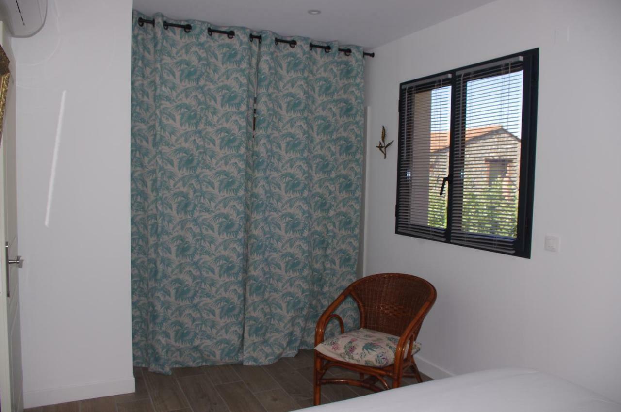 Le Clos Des Foudriers Claira Exteriér fotografie